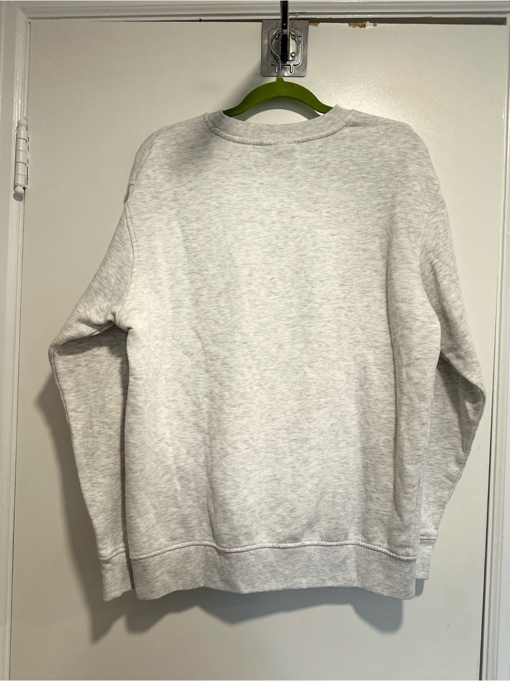 NWOT Champion UCONN Huskies SzL Embroidered logo Spellout Basketball sweatshirt. - Picture 2 of 13